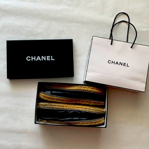RARE iconic Black Chanel espadrilles - Picture 1 of 9